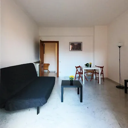 Apartment Degeneys54